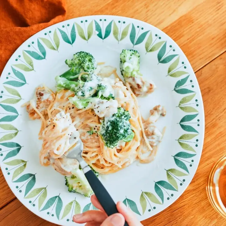 鶏とブロッコリーの濃厚クリームパスタ